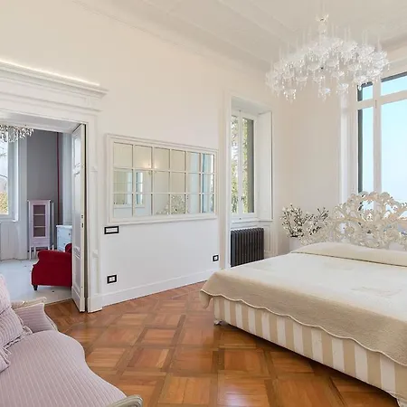 Villa Lamberti *